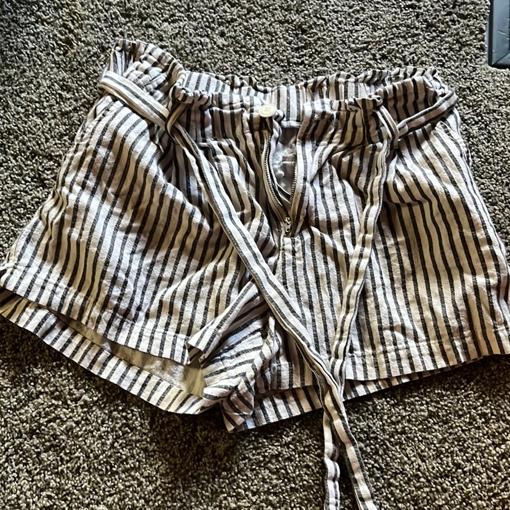 🔴Striped Shorts
